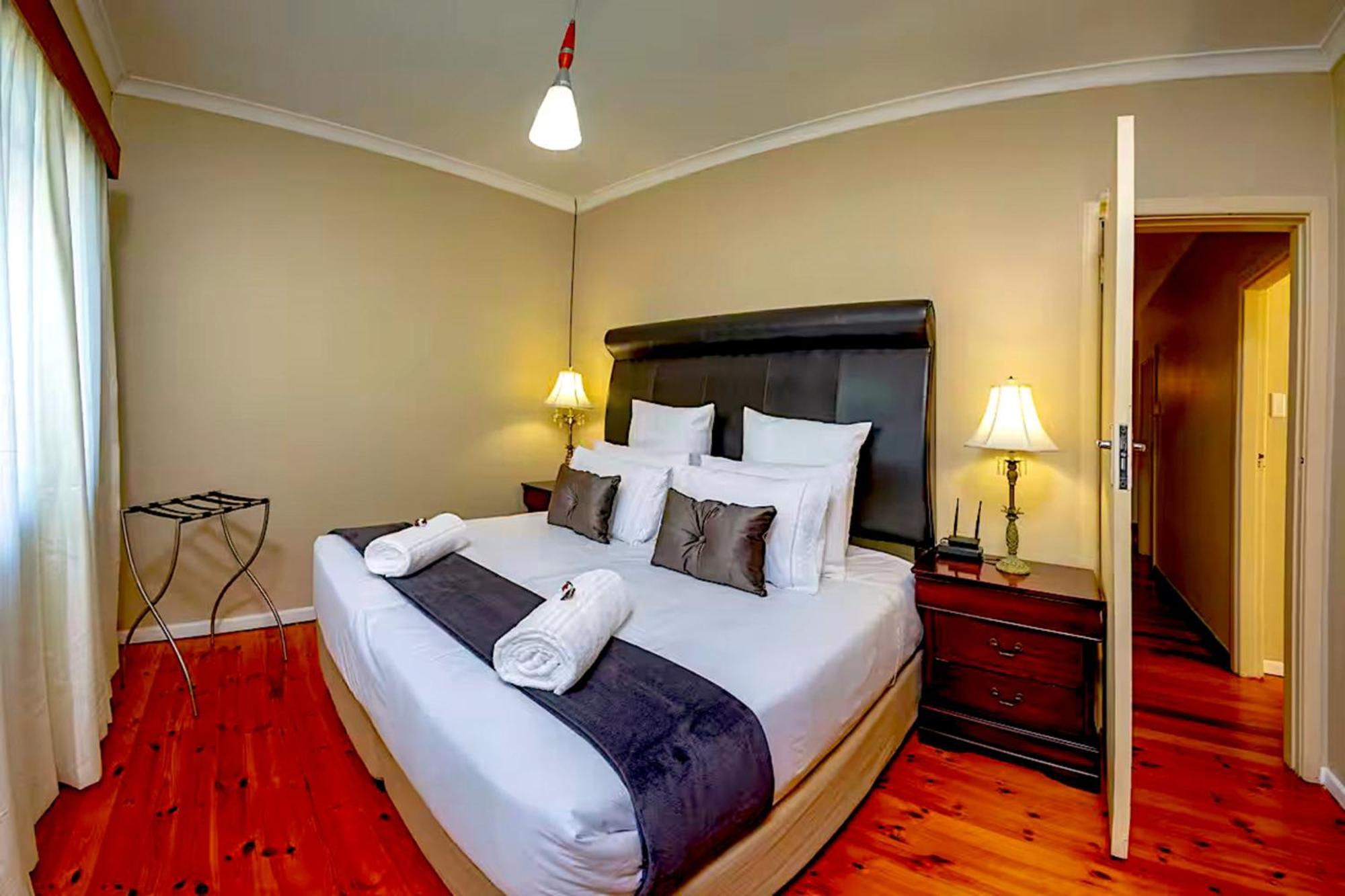 Munro Suites Port Elizabeth Ngoại thất bức ảnh